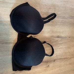 Black Victoria secret bra with lace on cup